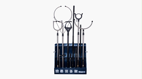 常州第三中學采購固安防暴鋼叉案例