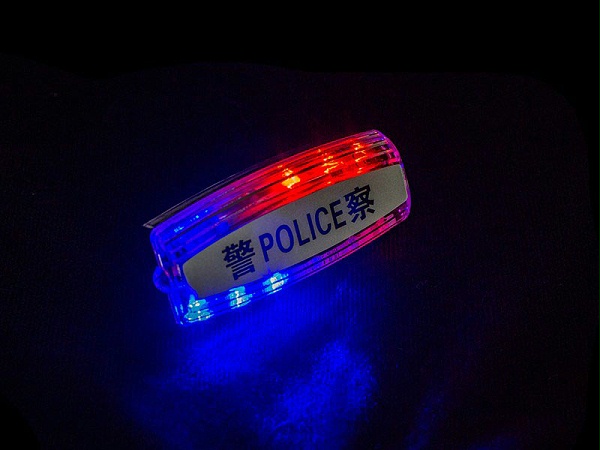 執勤人員為什么要配備警用肩燈？