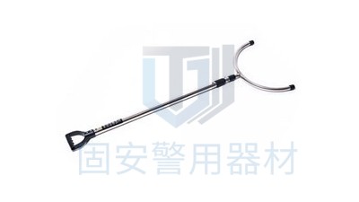 學校保安要不要配備校園防暴鋼叉?
